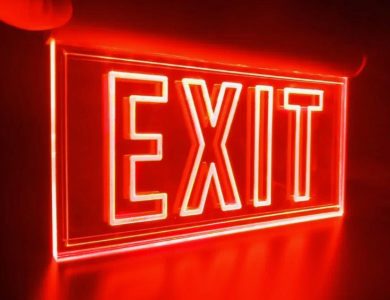 Заказать световые табло для магазина: какие виды есть и чем они отличаются